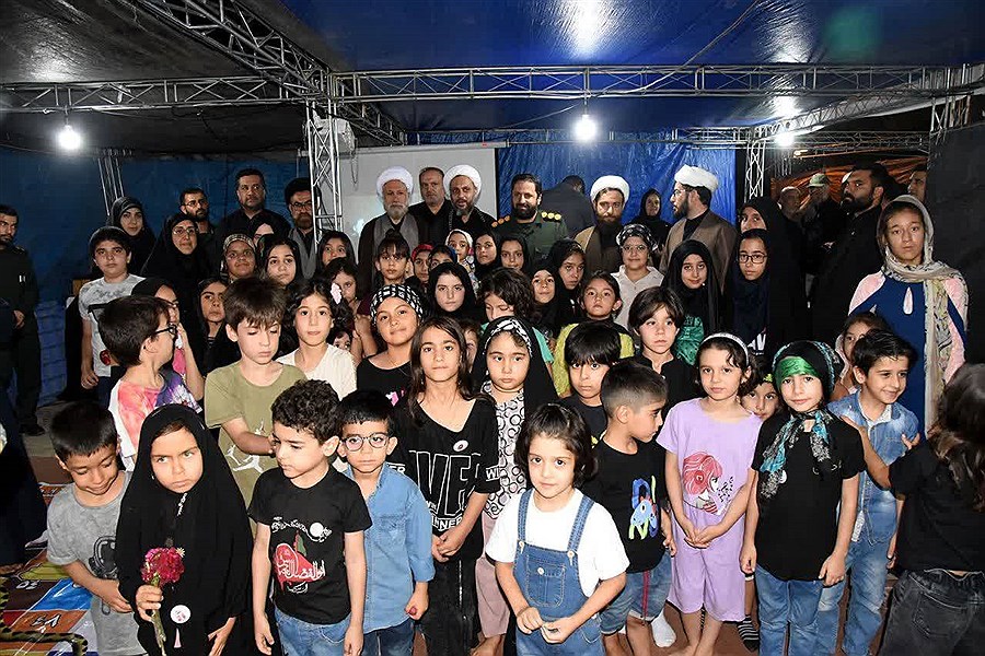 بازدید امام جمعه شیراز در غرفه های فرهنگی پارک انتظار شهرک بزین شمال شیراز